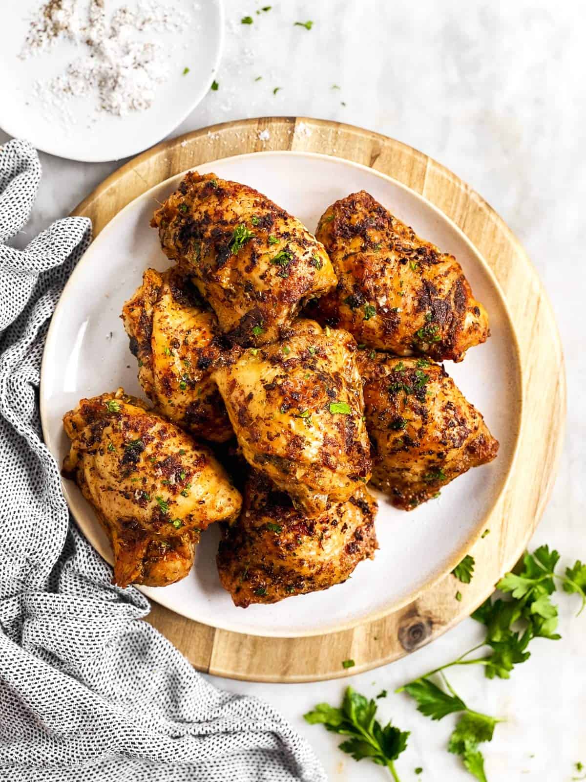 An image displaying the recipe for Oven Baked Chicken Thighs